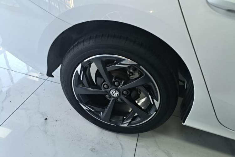 Used MG 5 2022 300TGI DCT Chao Yue Luxury Edition Right Rear Wheel Hub
