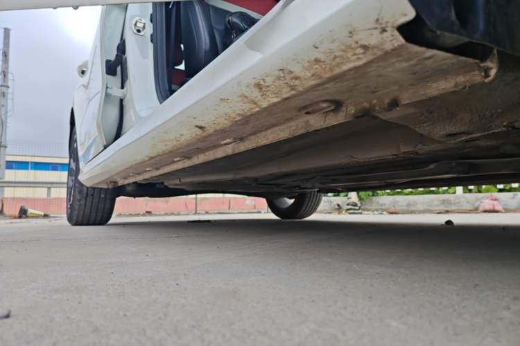 Used MG 5 2022 300TGI DCT Chao Yue Luxury Edition Right Side Sill