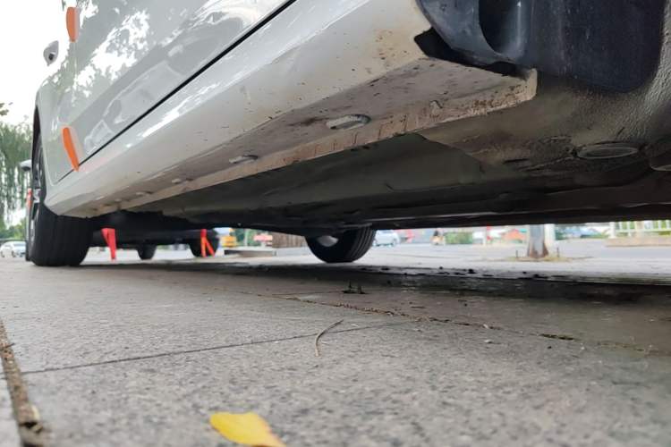 Used MG 5 2022 180 DVVT CVT Youth Luxury Edition Right Side Sill