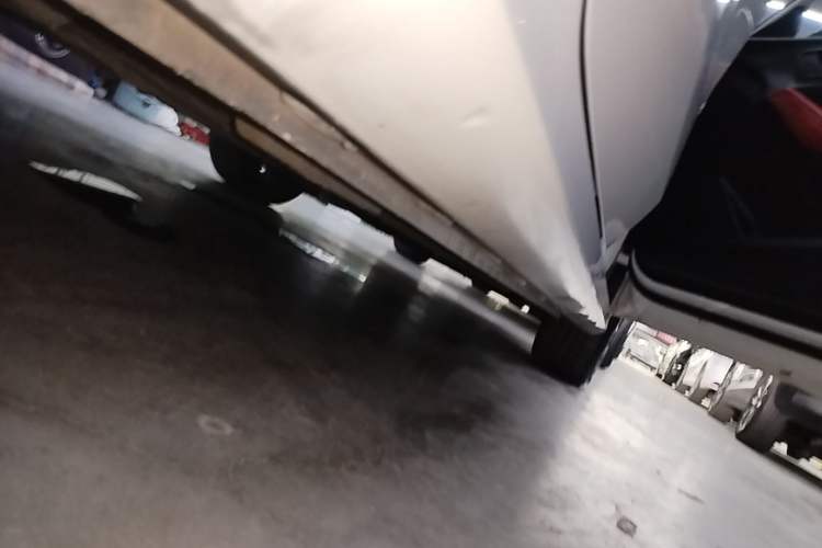 Used MG 5 2022 300TGI DCT Chao Yue Luxury Edition Right Side Sill