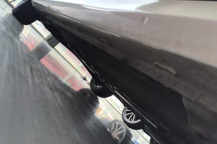Used MG 5 2022 180 DVVT CVT Youth Luxury Edition Right Side Sill