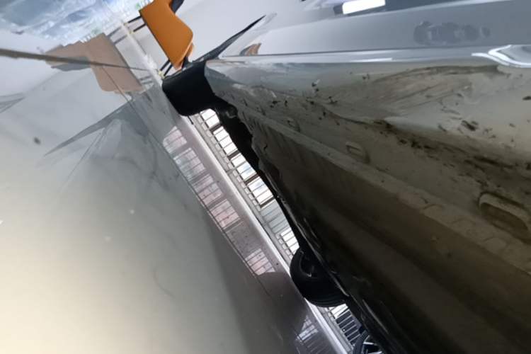 Used MG 5 2022 300TGI DCT Chao Yue Luxury Edition Right Side Sill