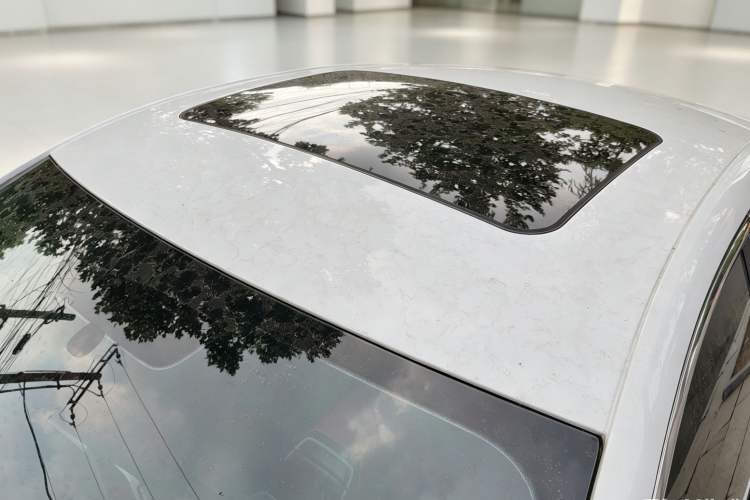 Used MG 5 2022 180 DVVT CVT Youth Luxury Edition Roof