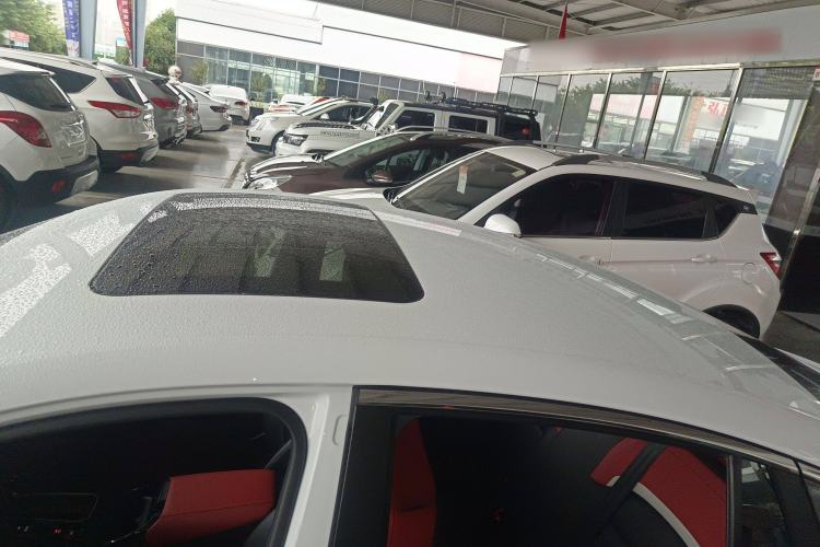 Used MG 5 2022 180 DVVT CVT Youth Luxury Edition Roof