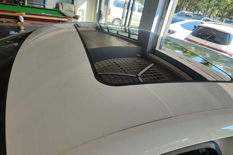 Used MG 5 2022 180 DVVT CVT Youth Luxury Edition Roof