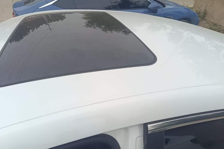 Used MG 5 2022 180 DVVT CVT Youth Luxury Edition Roof