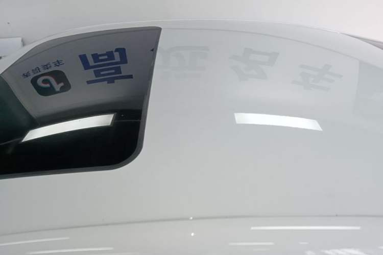 Used MG 5 2022 300TGI DCT Chao Yue Luxury Edition Roof