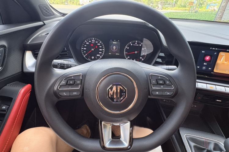 Used MG 5 2022 180 DVVT Manual Youth Luxury Edition Steering Wheel