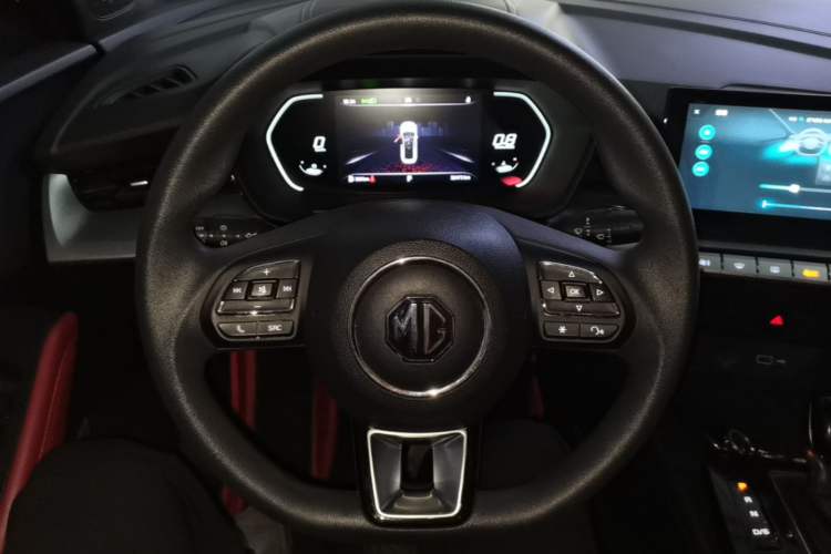 Used MG 5 2022 180 DVVT CVT Youth Luxury Edition Steering Wheel
