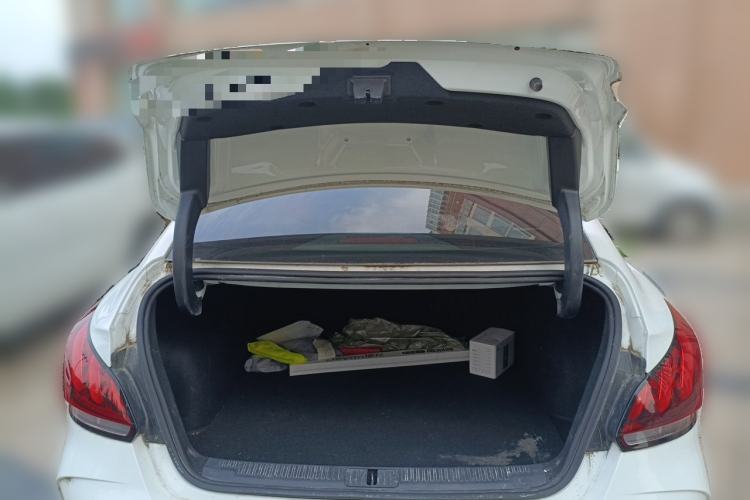 Used MG 5 2022 300TGI DCT Chao Yue Luxury Edition Trunk