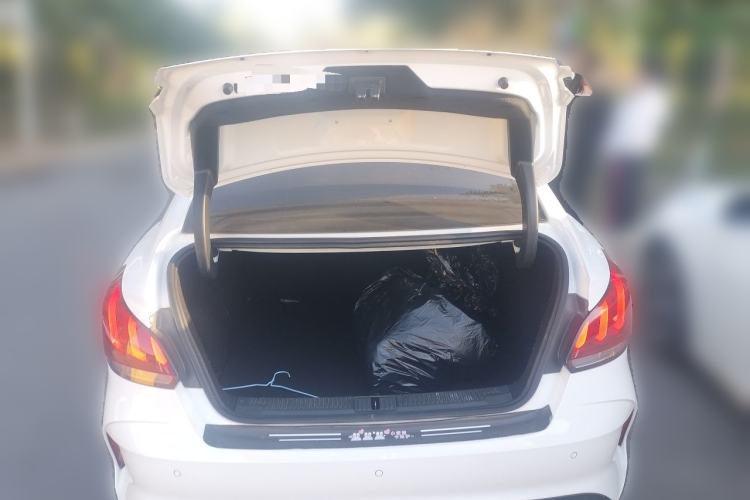 Used MG 5 2022 180 DVVT CVT Youth Flagship Edition Trunk
