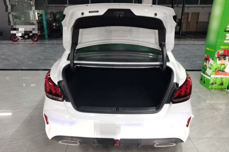 Used MG 5 2022 180 DVVT CVT Youth Luxury Edition Trunk