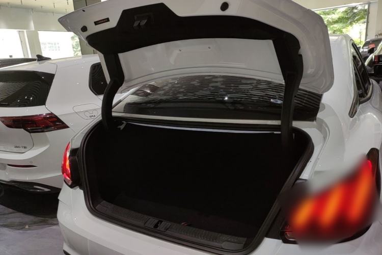Used MG 5 2022 180 DVVT CVT Youth Style Edition Trunk