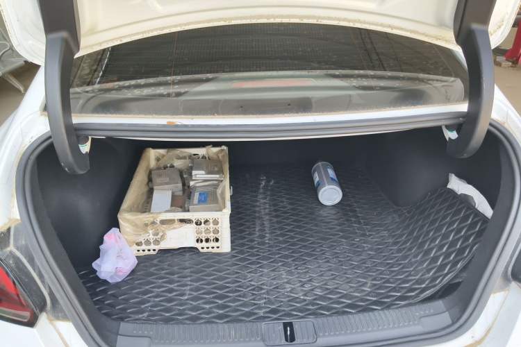 Used MG 5 2022 180 DVVT CVT Youth Luxury Edition Trunk