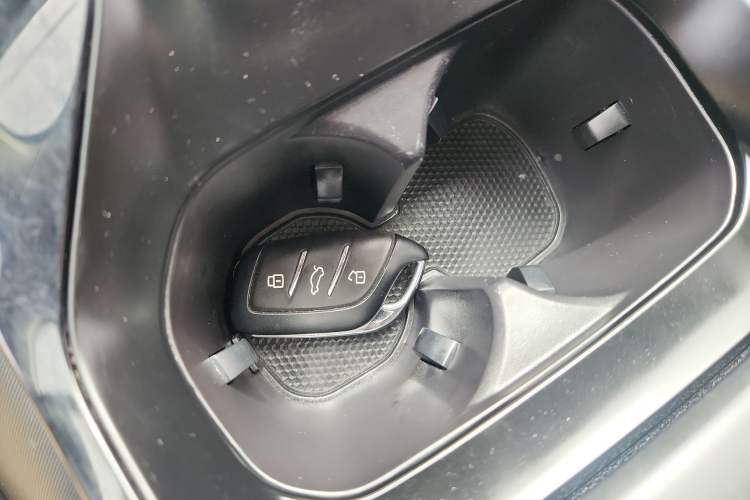 Used MG 5 2022 180 DVVT CVT Youth Luxury Edition Vehicle Key