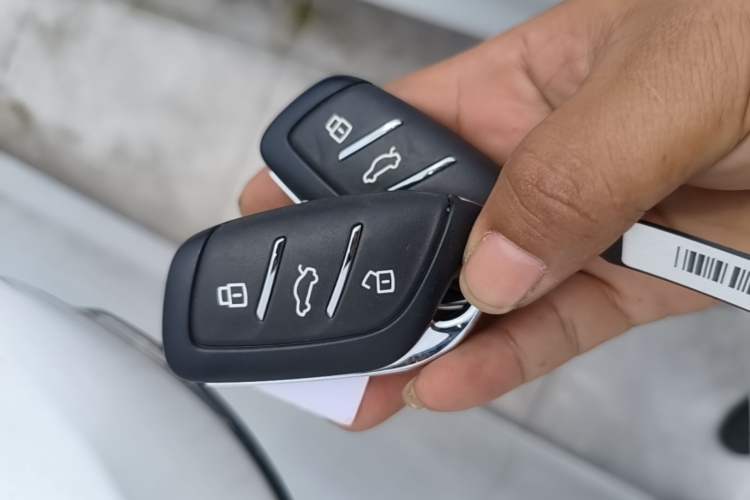 Used MG 5 2022 180 DVVT CVT Youth Luxury Edition Vehicle Key