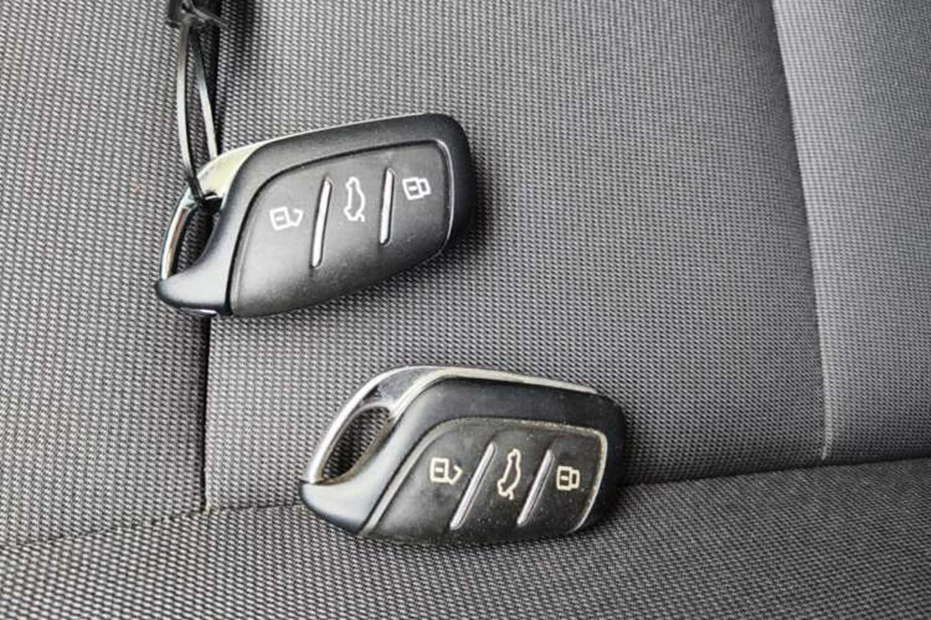 Used MG 5 2022 180 DVVT Manual Youth Style Edition Vehicle Key