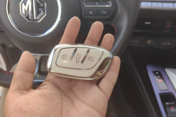 Used MG 5 2022 300TGI DCT Chao Yue Luxury Edition Vehicle Key