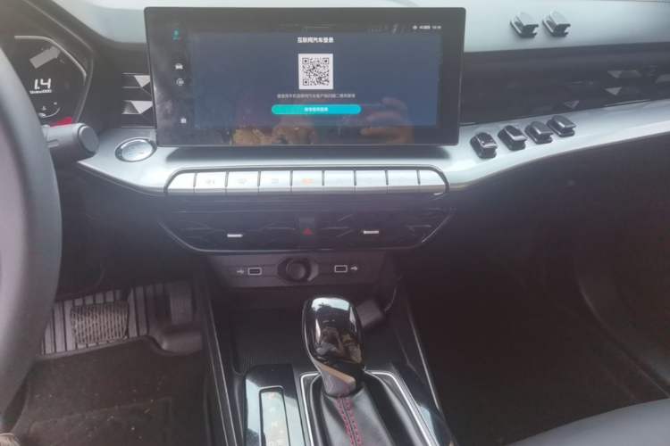 Used MG 5 2022 180 DVVT CVT Youth Luxury Edition Audio And AC Panel