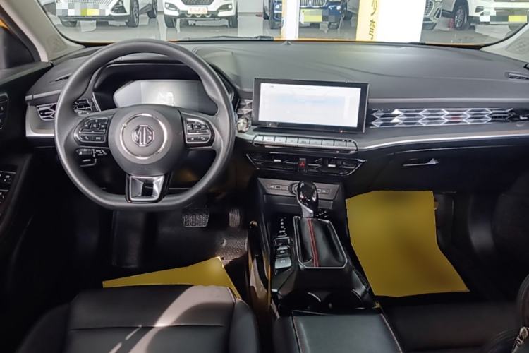 Used MG 5 2022 180 DVVT CVT Youth Luxury Edition Center Console