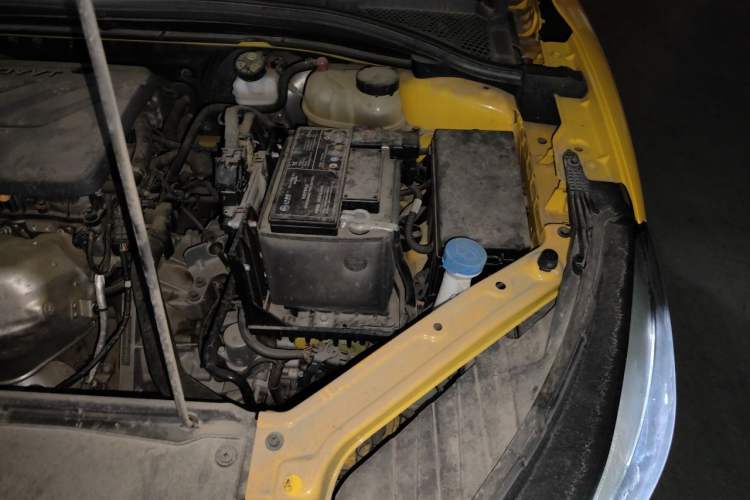 Used MG 5 2022 180 DVVT CVT Youth Luxury Edition Engine Bay Left
