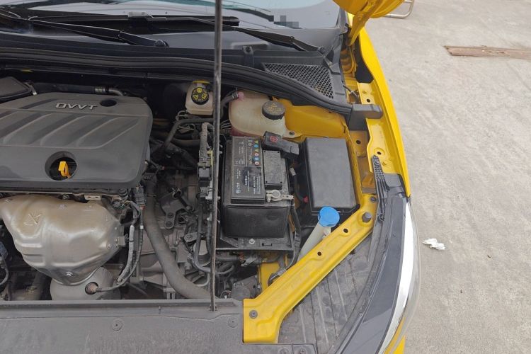 Used MG 5 2022 180 DVVT CVT Youth Flagship Edition Engine Bay Left