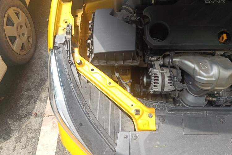 Used MG 5 2022 180 DVVT CVT Youth Luxury Edition Engine Bay Right