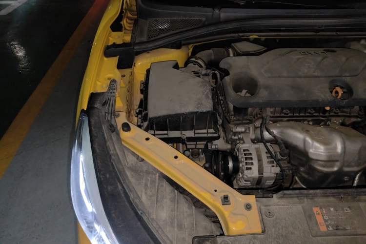 Used MG 5 2022 180 DVVT CVT Youth Luxury Edition Engine Bay Right