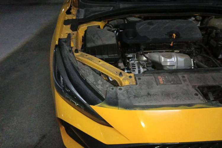 Used MG 5 2022 180 DVVT CVT Youth Luxury Edition Engine Bay Right