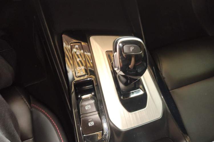 Used MG 5 2022 300TGI DCT Chao Yue Luxury Edition Gear Lever
