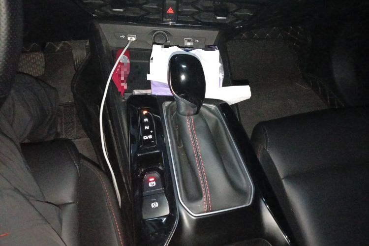 Used MG 5 2022 180 DVVT CVT Youth Luxury Edition Gear Lever