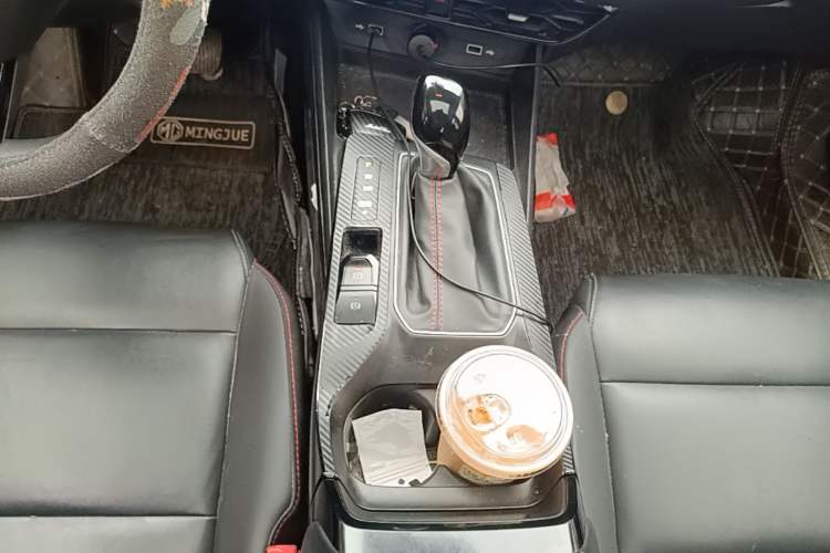 Used MG 5 2022 180 DVVT CVT Youth Luxury Edition Gear Lever