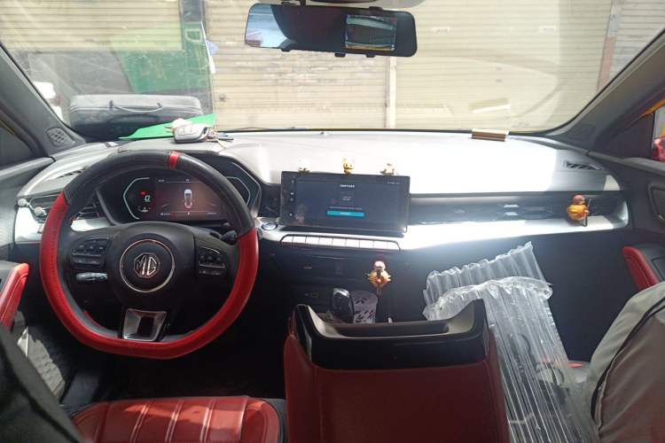 Used MG 5 2022 180 DVVT CVT Youth Luxury Edition Headliner