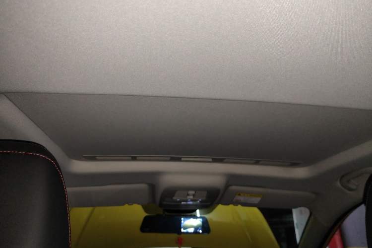 Used MG 5 2022 180 DVVT CVT Youth Luxury Edition Headliner