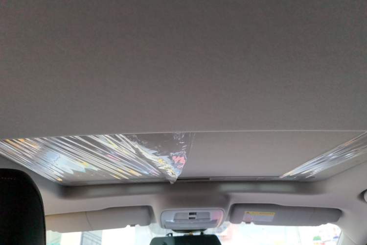 Used MG 5 2022 180 DVVT CVT Youth Luxury Edition Headliner