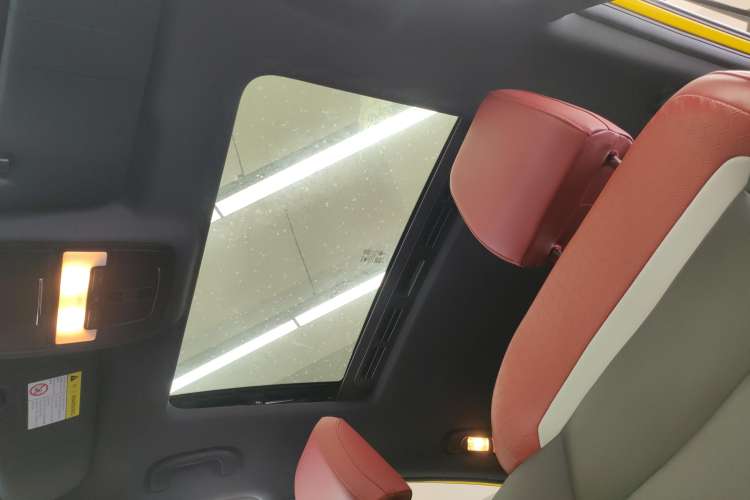 Used MG 5 2022 180 DVVT CVT Youth Flagship Edition Headliner