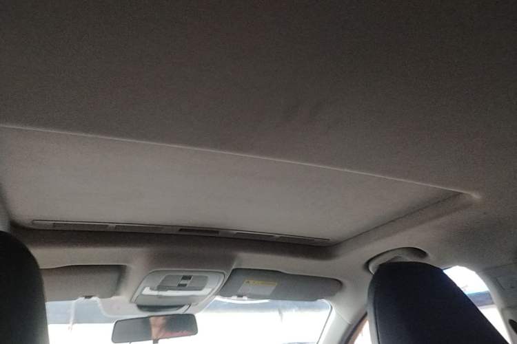 Used MG 5 2022 180 DVVT CVT Youth Luxury Edition Headliner