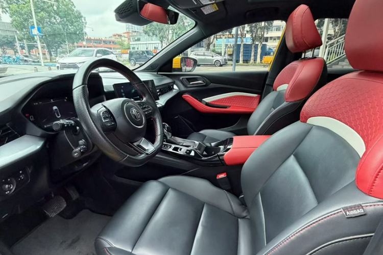 Used MG 5 2022 180 DVVT CVT Youth Flagship Edition Interior 5