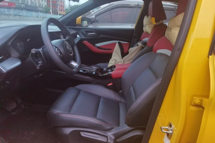 Used MG 5 2022 180 DVVT CVT Youth Luxury Edition Left Front Seat