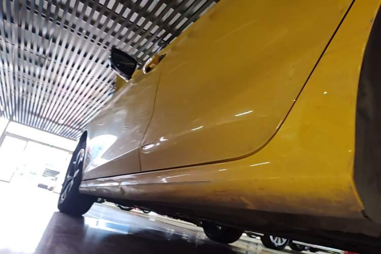 Used MG 5 2022 180 DVVT CVT Youth Luxury Edition Left Side Sill