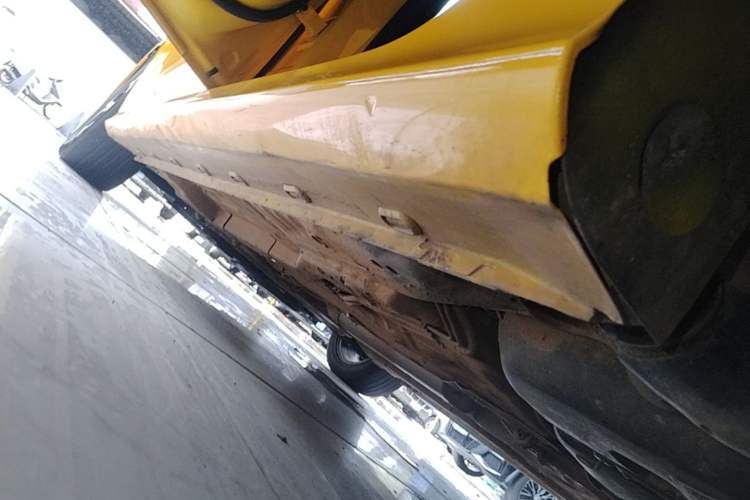 Used MG 5 2022 180 DVVT CVT Youth Luxury Edition Left Side Sill