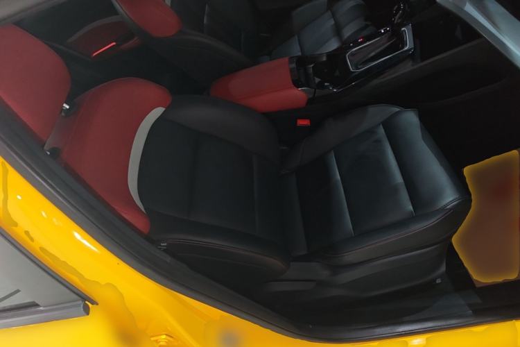 Used MG 5 2022 180 DVVT CVT Youth Luxury Edition Right Front Seat