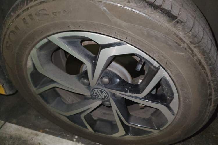 Used MG 5 2022 180 DVVT CVT Youth Luxury Edition Right Front Wheel Hub