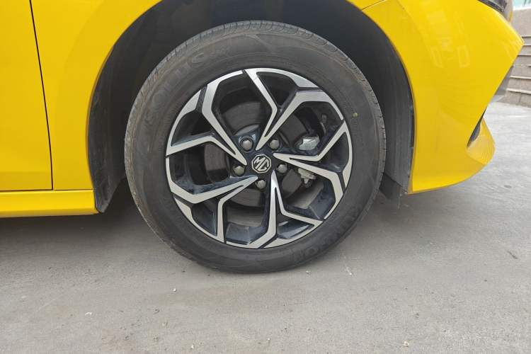 Used MG 5 2022 180 DVVT CVT Youth Flagship Edition Right Front Wheel Hub