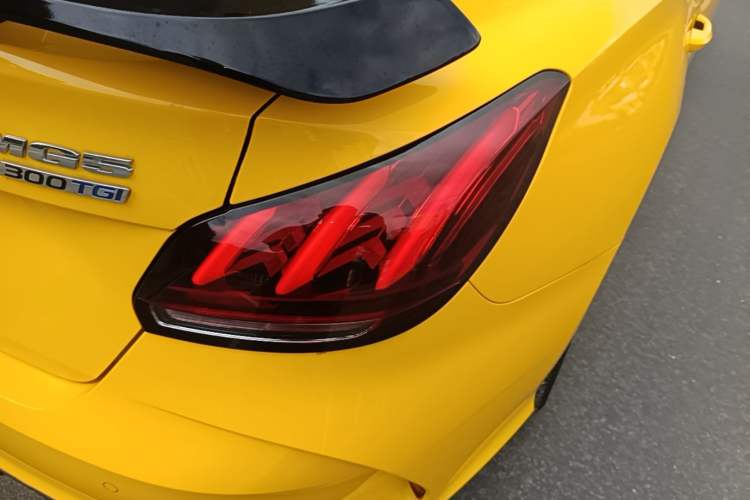 Used MG 5 2022 300TGI DCT Chao Yue Luxury Edition Right Rear Taillight