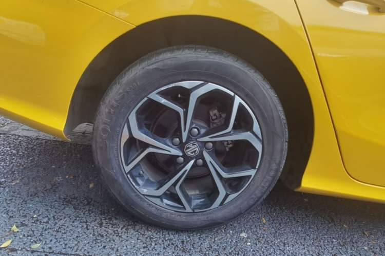 Used MG 5 2022 180 DVVT CVT Youth Luxury Edition Right Rear Wheel Hub