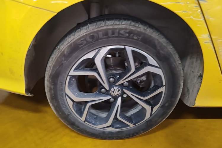 Used MG 5 2022 180 DVVT CVT Youth Luxury Edition Right Rear Wheel Hub