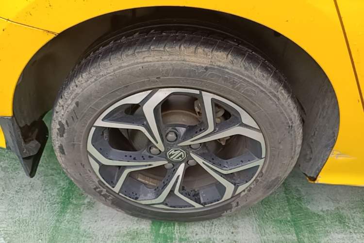 Used MG 5 2022 180 DVVT CVT Youth Luxury Edition Right Rear Wheel Hub