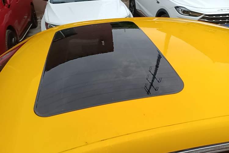 Used MG 5 2022 180 DVVT CVT Youth Luxury Edition Roof