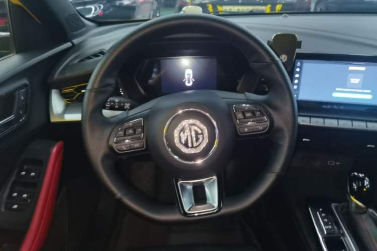 Used MG 5 2022 180 DVVT CVT Youth Luxury Edition Steering Wheel